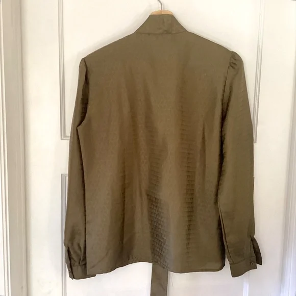 Christian Dior Vintage Olive Green Neck Bow tie Blouse size 6 Logo Old Money - Picture 15 of 16